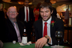 9-Александр-Овечкин-в-казино-благотворительный-вечер-2015