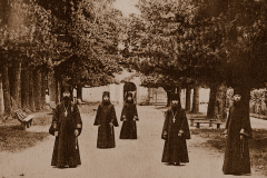 6-Монахи-Толгского-монастыря-1913год