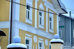 06-1