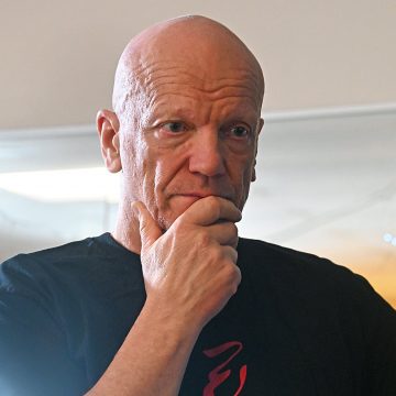 Андрей Кузнецов на репетиции Маэстро Кузнецов о будущем Русского театра в Нью-Йорке