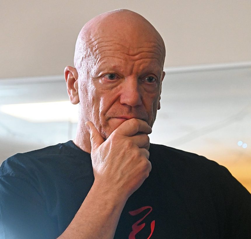 Андрей Кузнецов на репетиции Маэстро Кузнецов о будущем Русского театра в Нью-Йорке