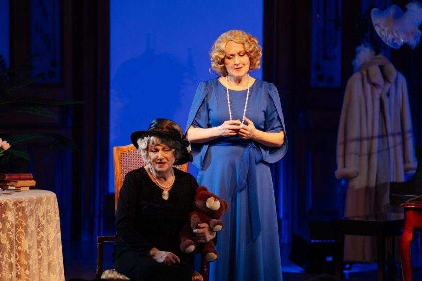 Новый русский спектакль в Монреале: «Две легенды наедине»